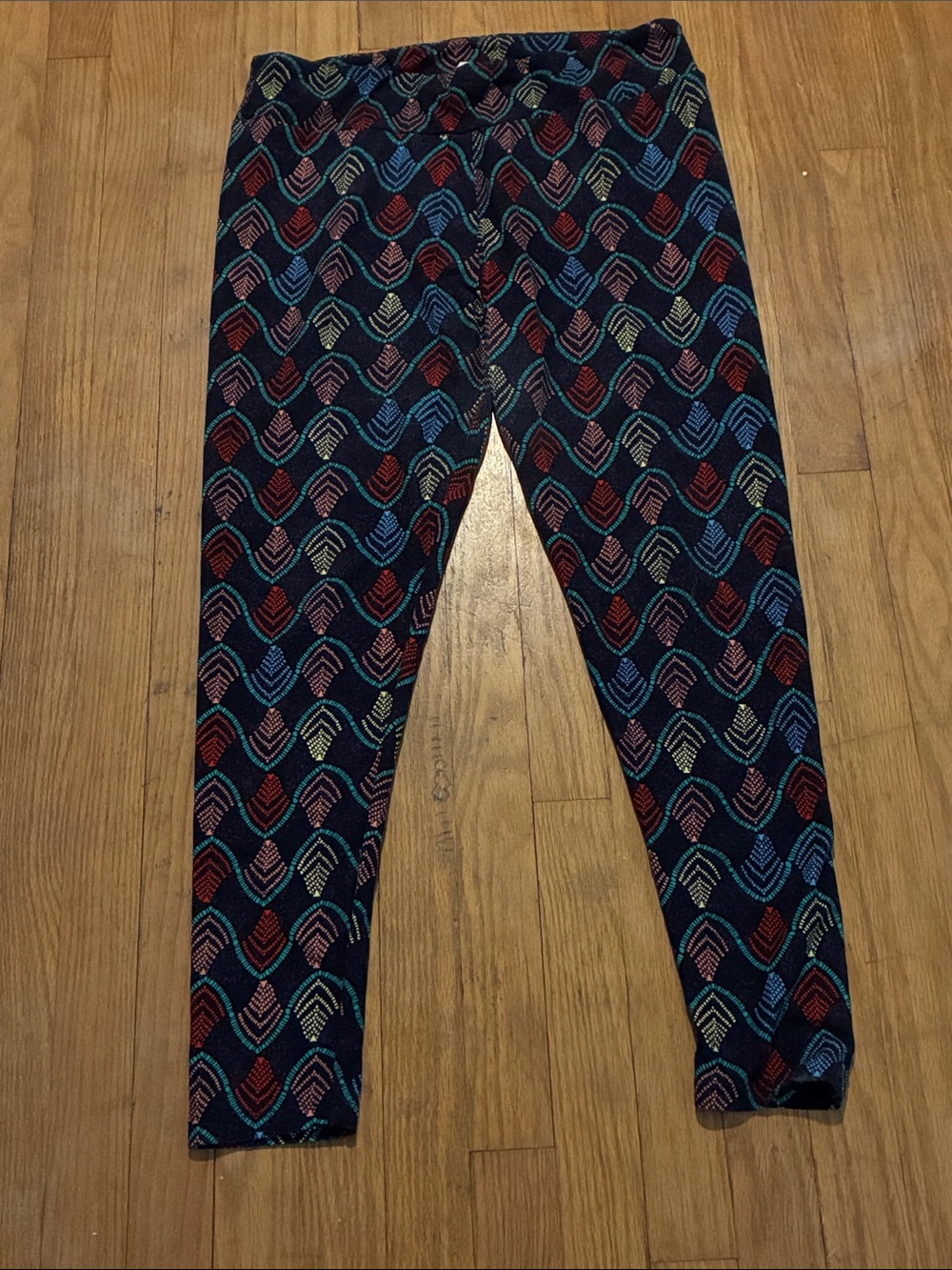 LuLaRoe Navy Leggings with Multicolor Chevron-Leaf Print